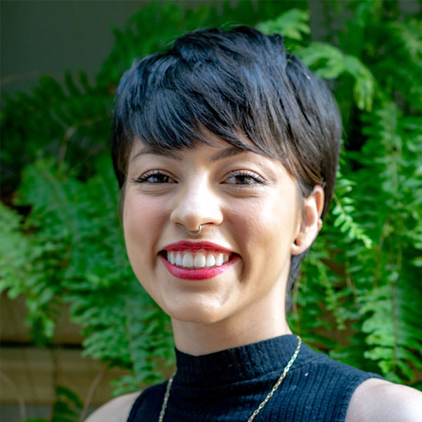 profile-new-woman-2022-03__opdb-op62e82552201e93-25241203